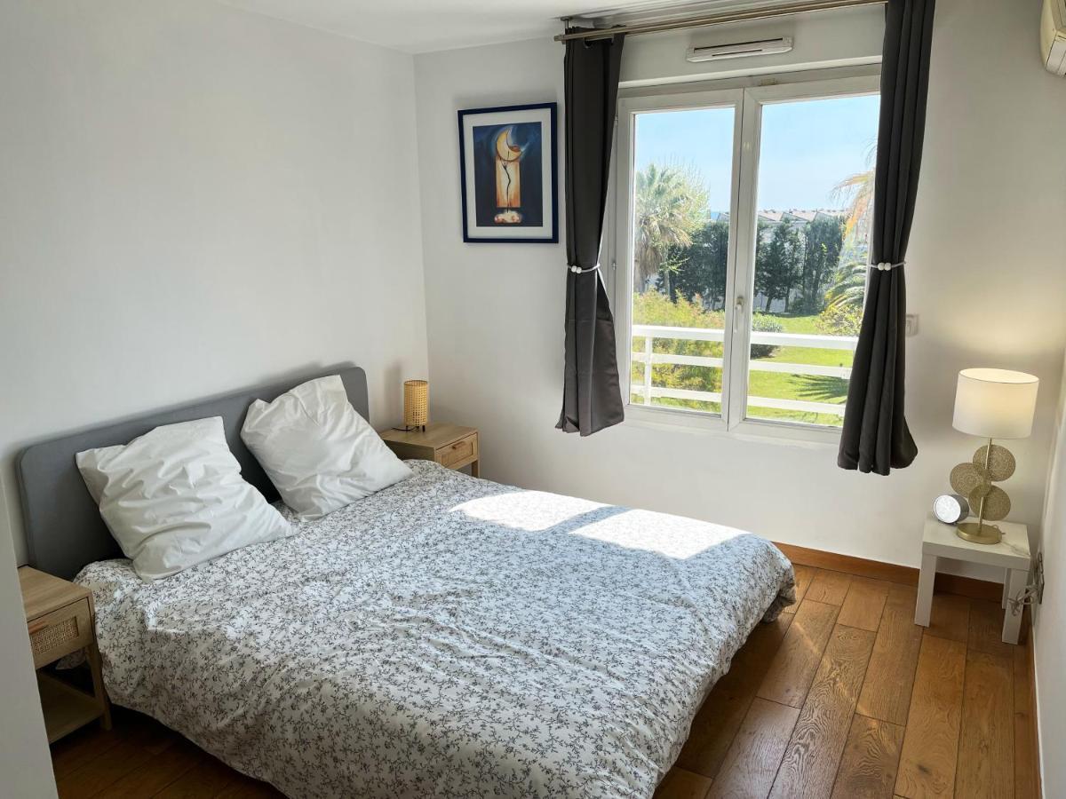 Appartement 84M² Avec 2 Parkings Privatifs Villeneuve-Loubet Bagian luar foto