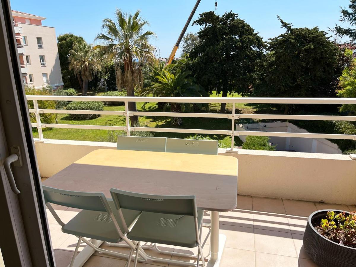 Appartement 84M² Avec 2 Parkings Privatifs Villeneuve-Loubet Bagian luar foto